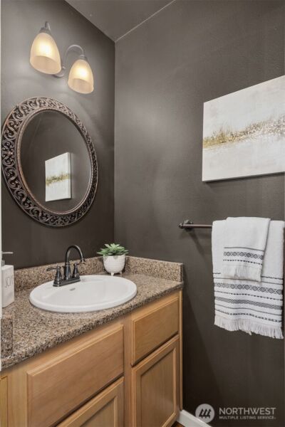 9253 Fremont Avenue N, Seattle, WA 98103 - Photo 14