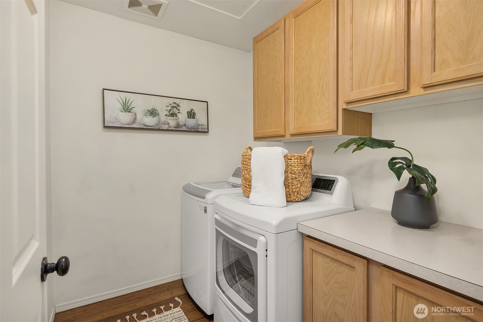 9253 Fremont Avenue N, Seattle, WA 98103