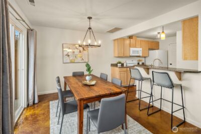 9253 Fremont Avenue N, Seattle, WA 98103 - Photo 6