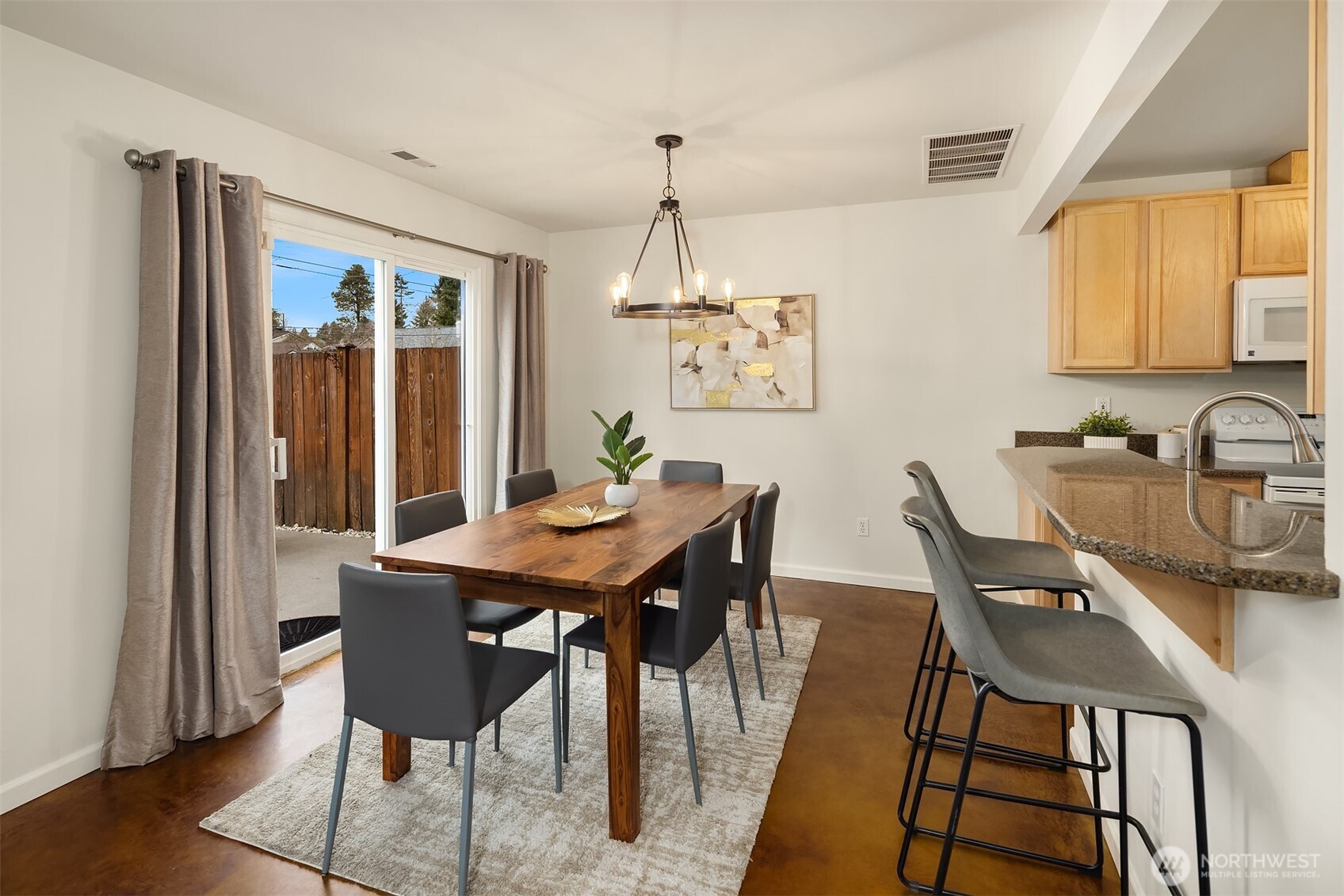 9253 Fremont Avenue N, Seattle, WA 98103