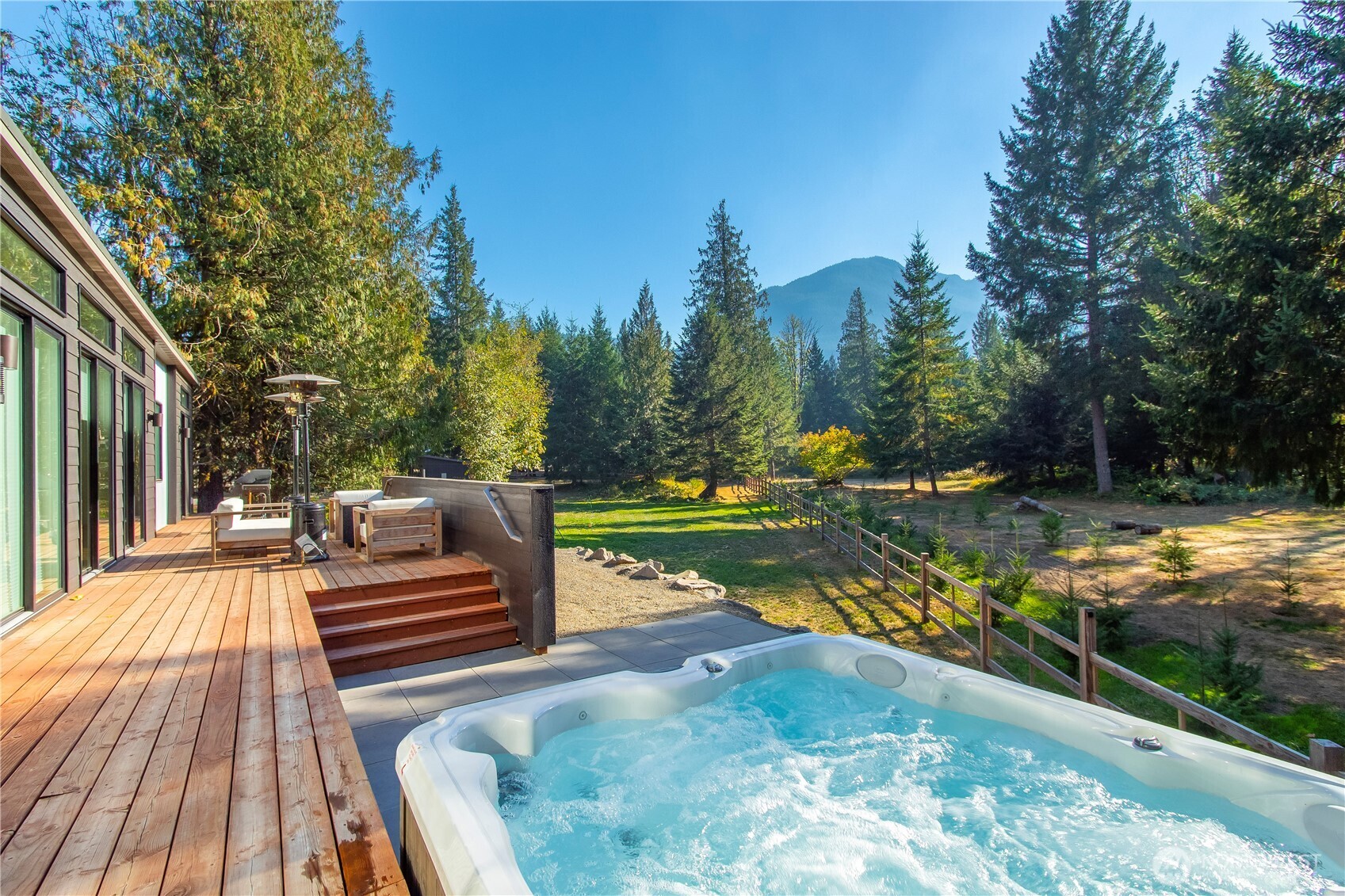 288 Baker Road , Packwood, WA 98377