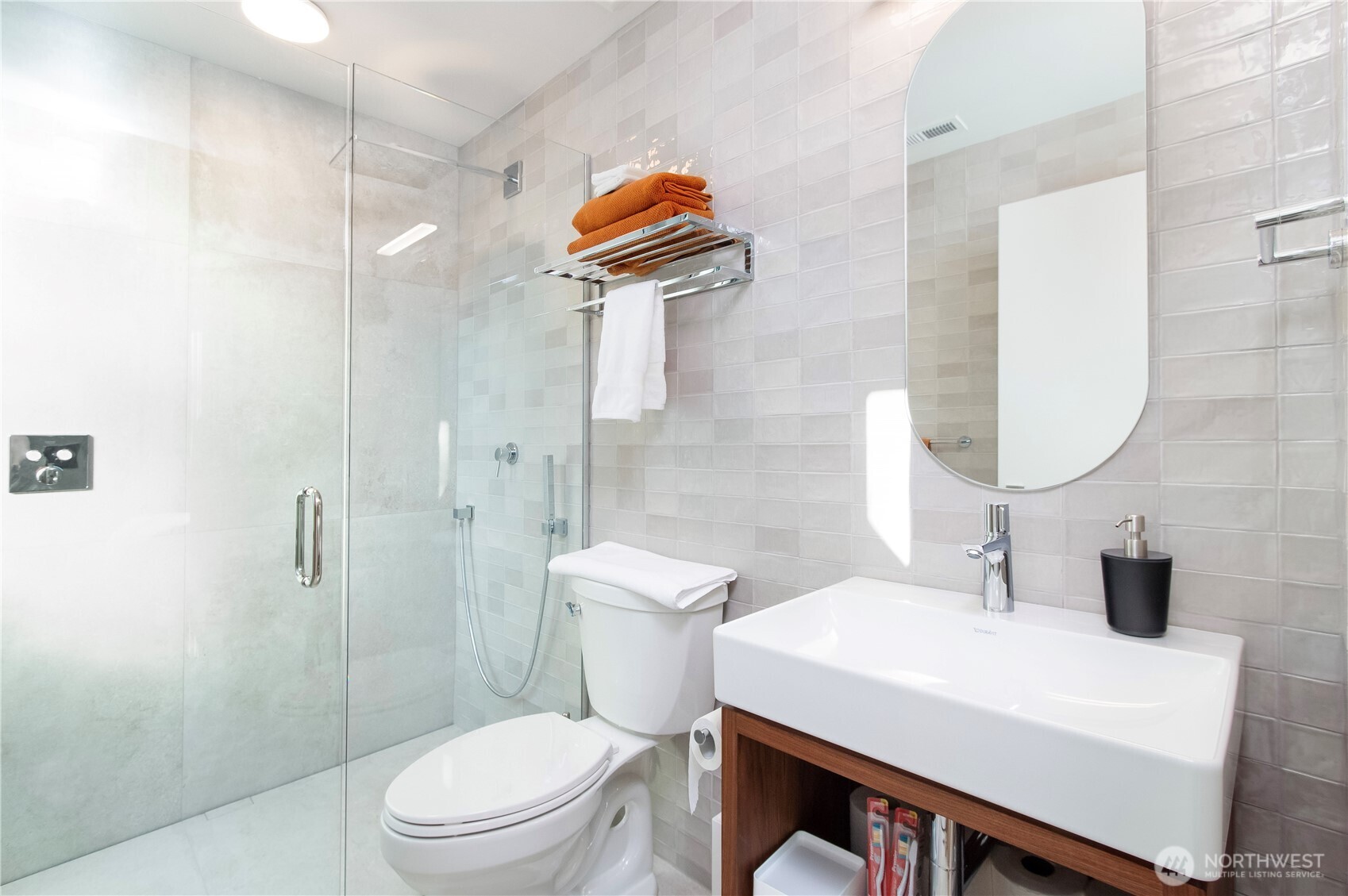 288 Baker Road , Packwood, WA 98377