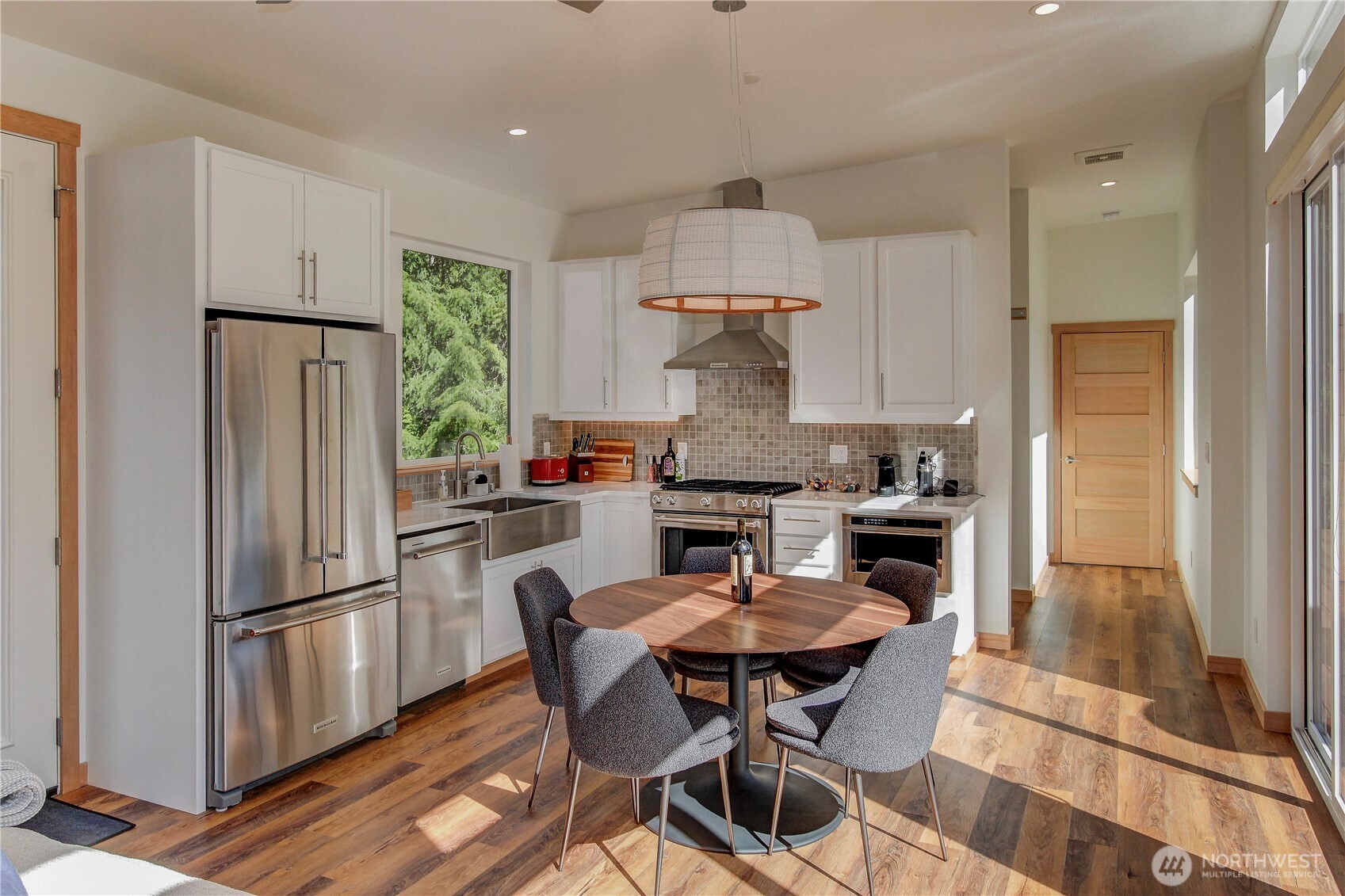 288 Baker Road , Packwood, WA 98377