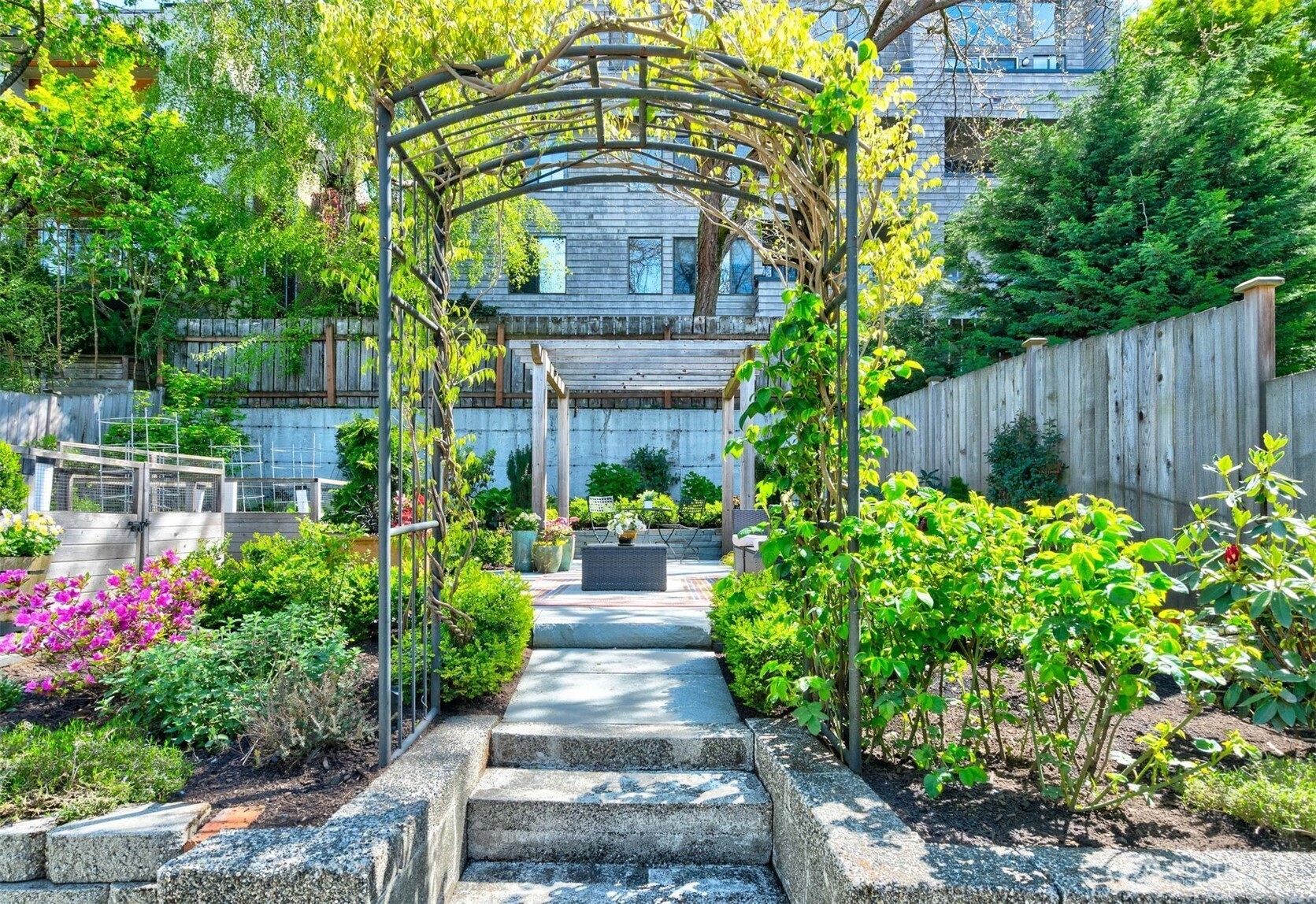 2016 14th Avenue W, Seattle, WA 98119