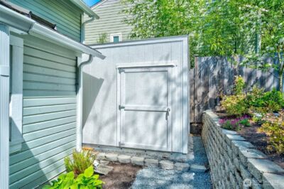 2016 14th Avenue W, Seattle, WA 98119 - Photo 27