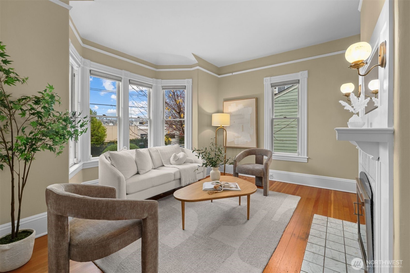 2016 14th Avenue W, Seattle, WA 98119