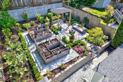 2016 14th Avenue W, Seattle, WA 98119 - Photo 31