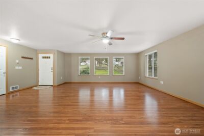 321 ROLLINGWOOD Road , Kelso, WA 98626 - Photo 5