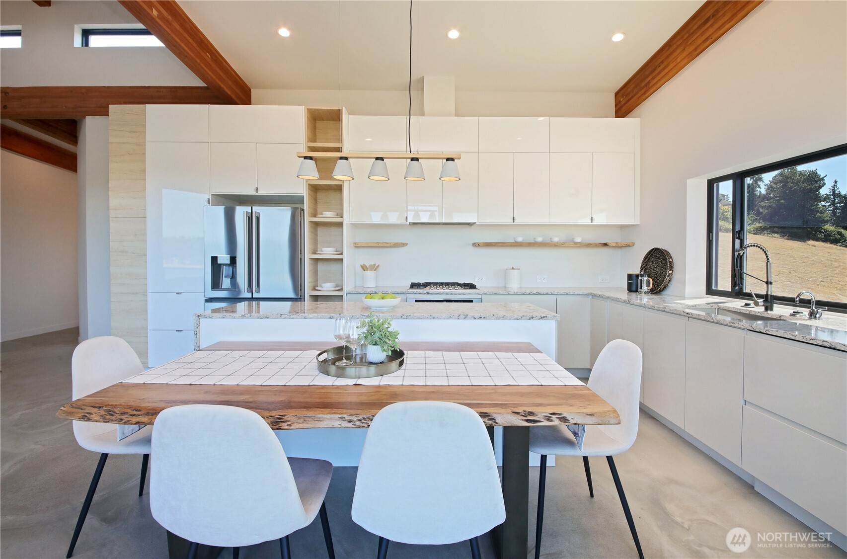 5453 Harborside Lane , Freeland, WA 98249