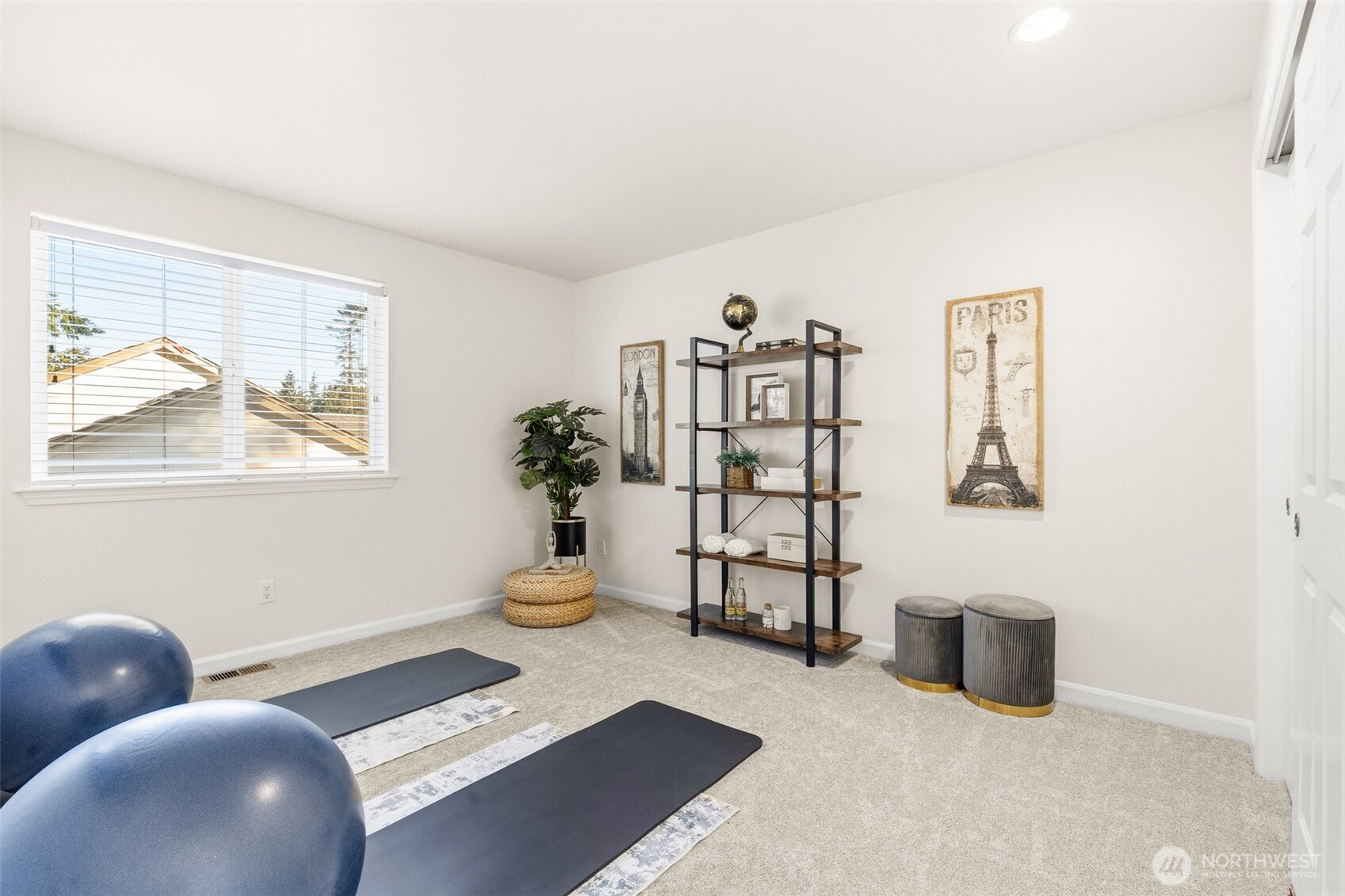 2017 NE 24th Place , Renton, WA 98056