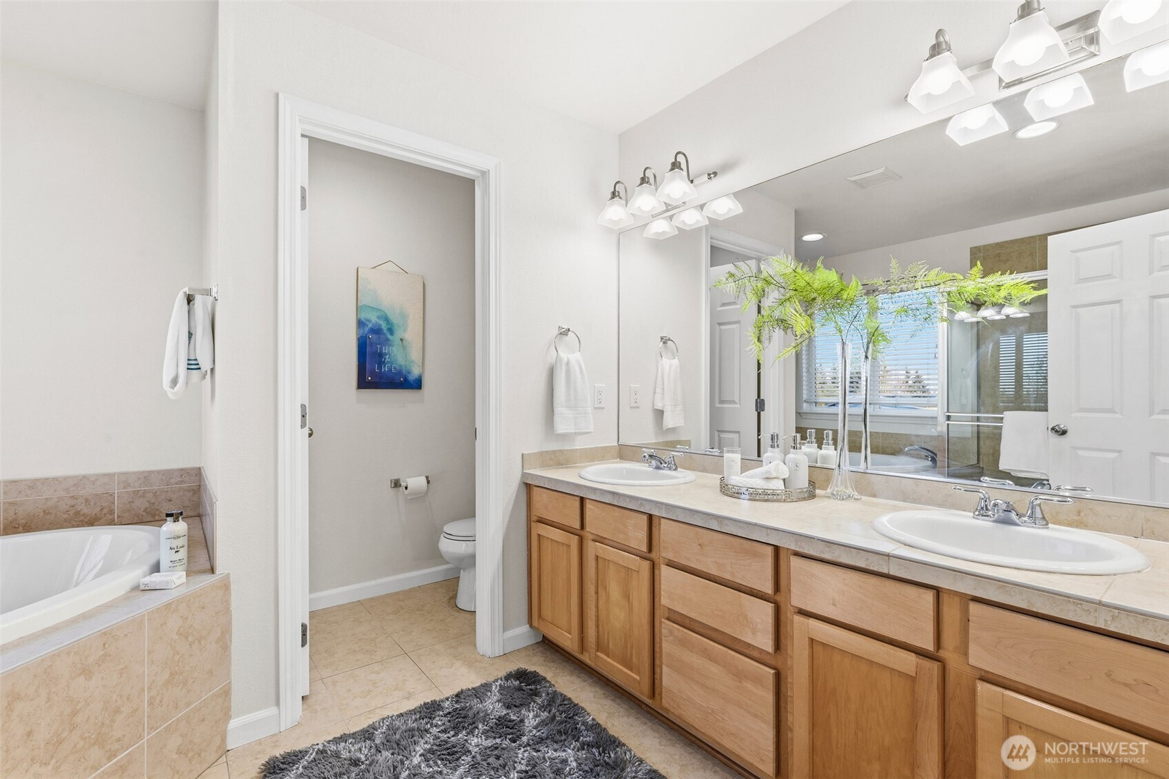 2017 NE 24th Place , Renton, WA 98056