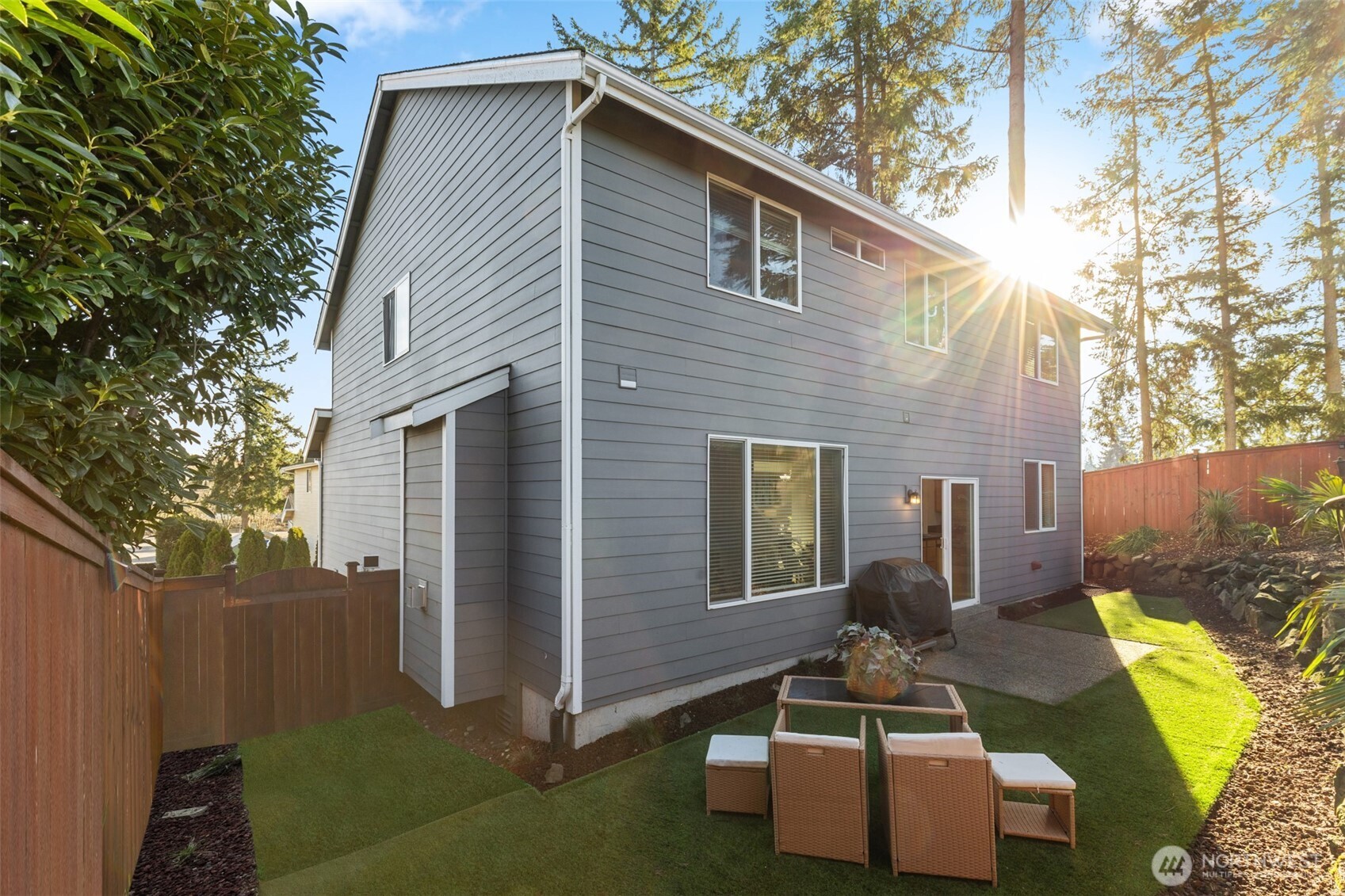 2017 NE 24th Place , Renton, WA 98056