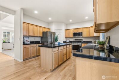 2017 NE 24th Place , Renton, WA 98056 - Photo 8