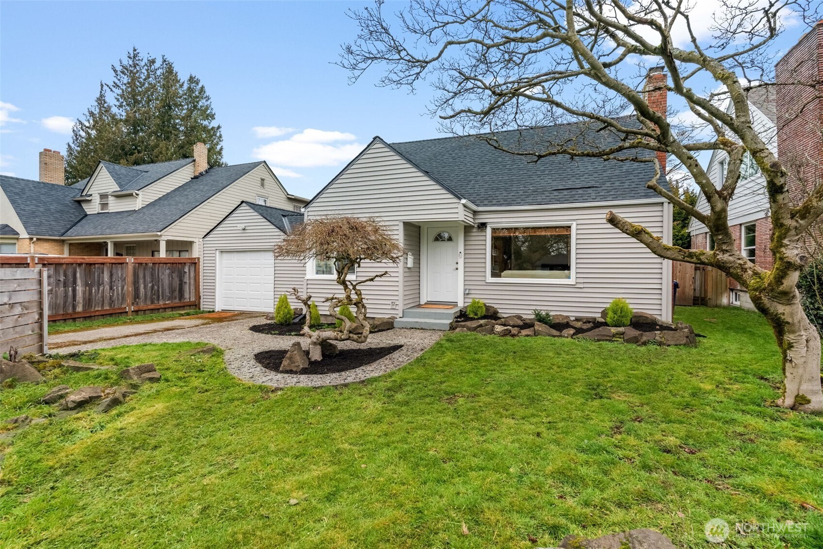 5635 Pacific Avenue , Tacoma, WA 98408