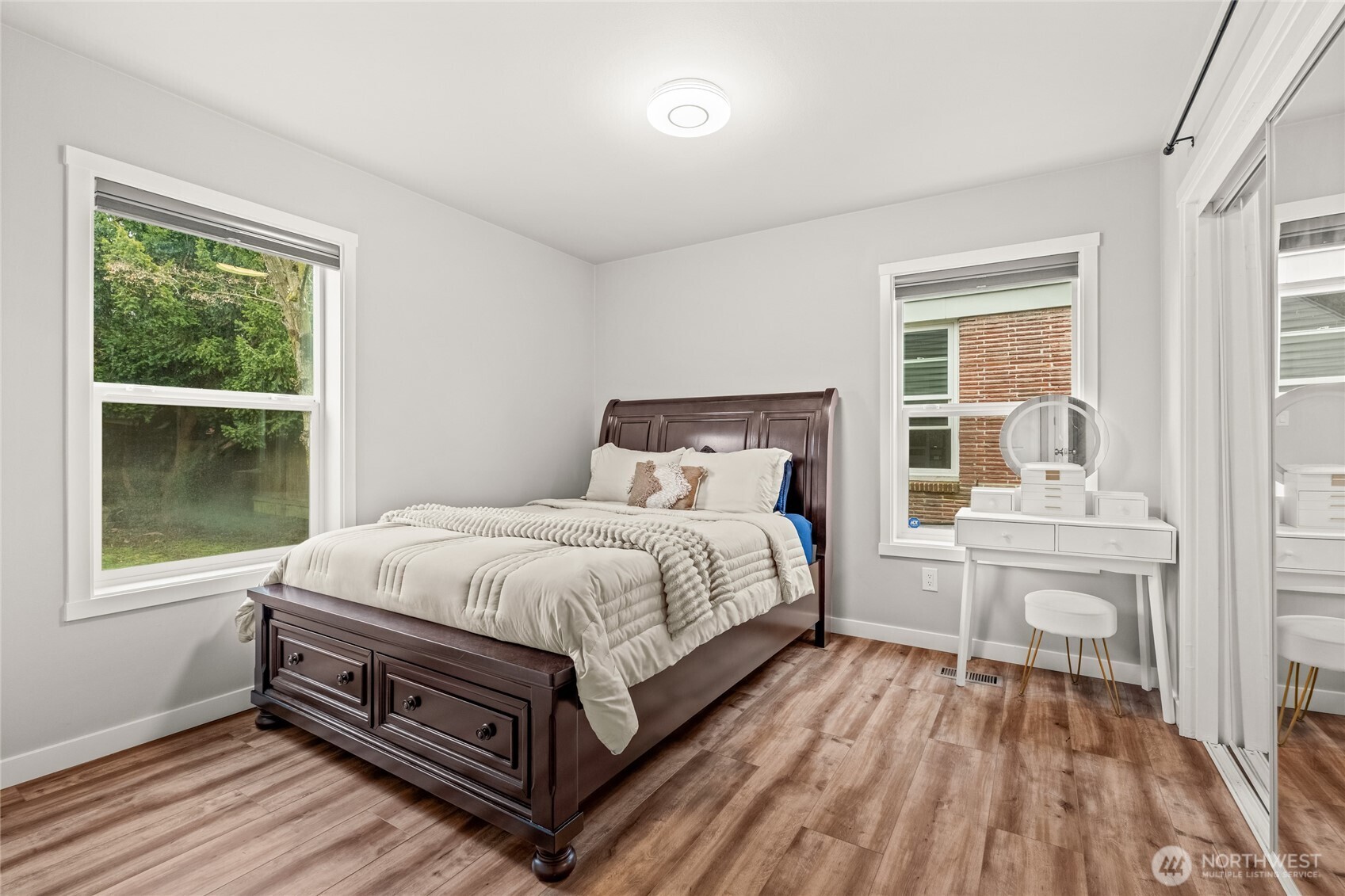 5635 Pacific Avenue , Tacoma, WA 98408