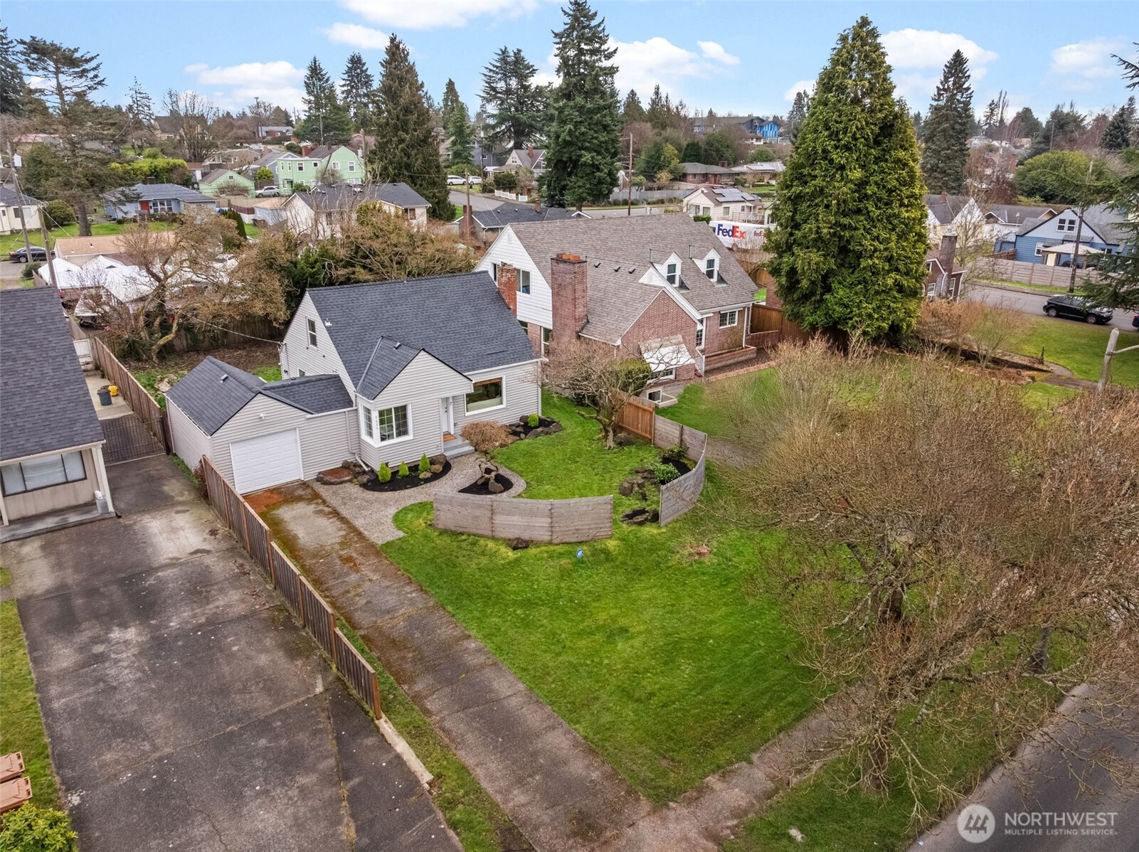 5635 Pacific Avenue , Tacoma, WA 98408