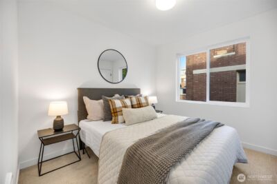 2108 1st Avenue N, Seattle, WA 98109 - Photo 17