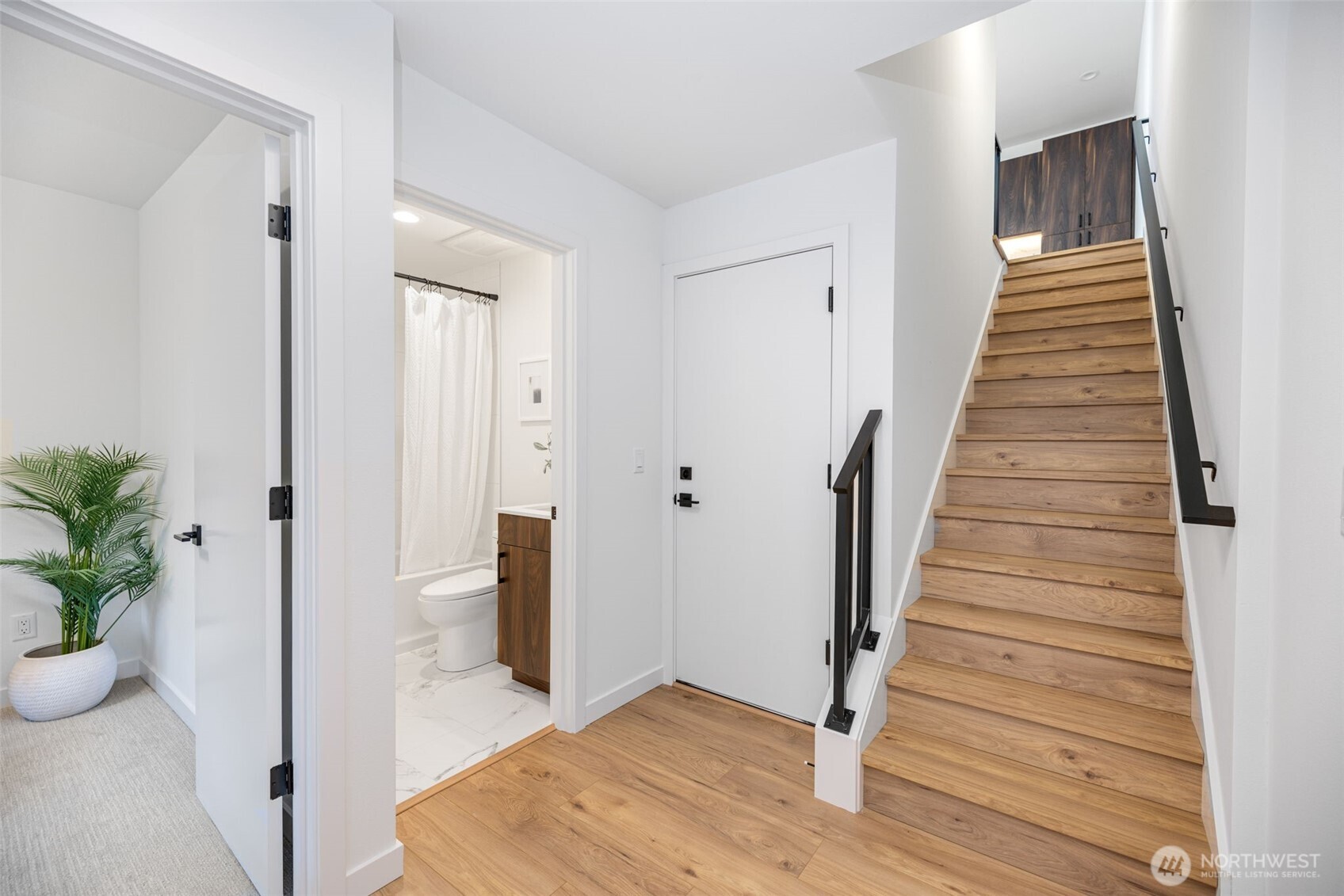 2108 1st Avenue N, Seattle, WA 98109