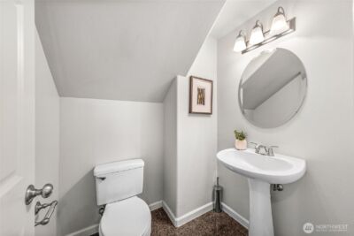 376 Graham Avenue NE, Renton, WA 98059 - Photo 10