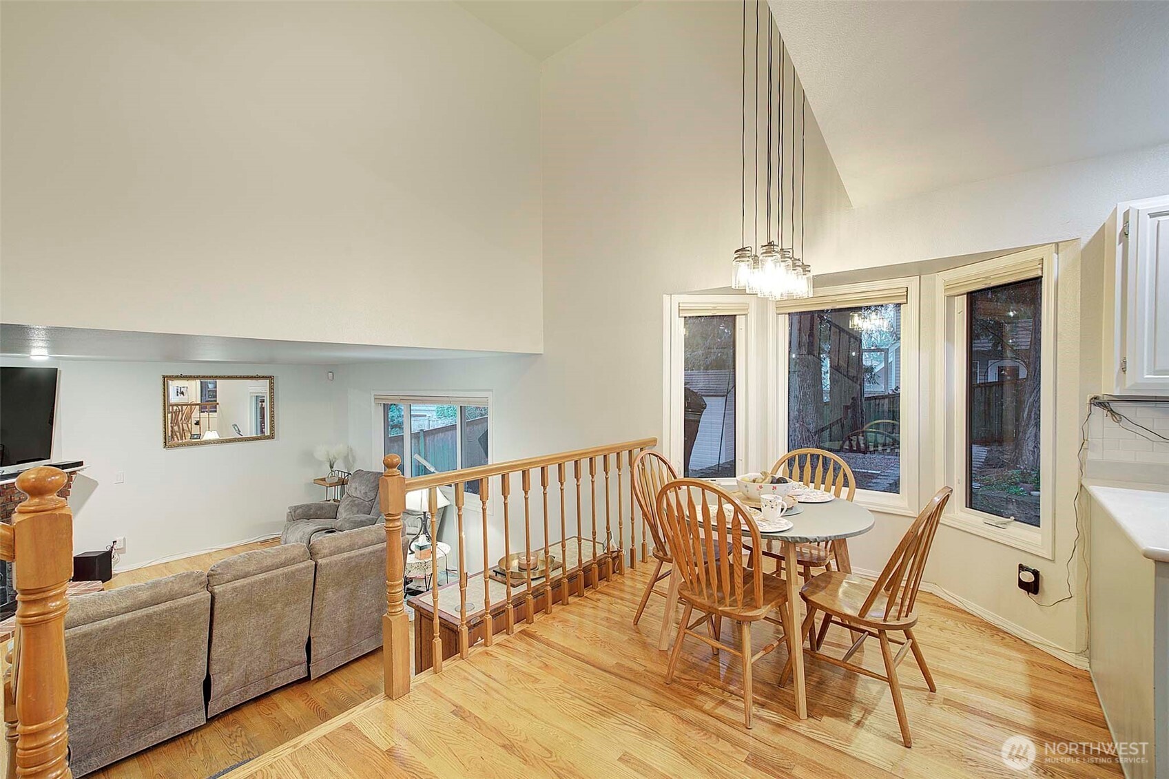 929 224th Avenue NE, Sammamish, WA 98074-6897