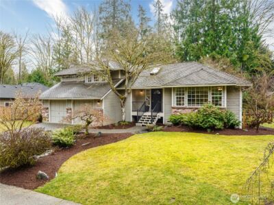 17215 NE 132nd Place , Redmond, WA 98052-2152