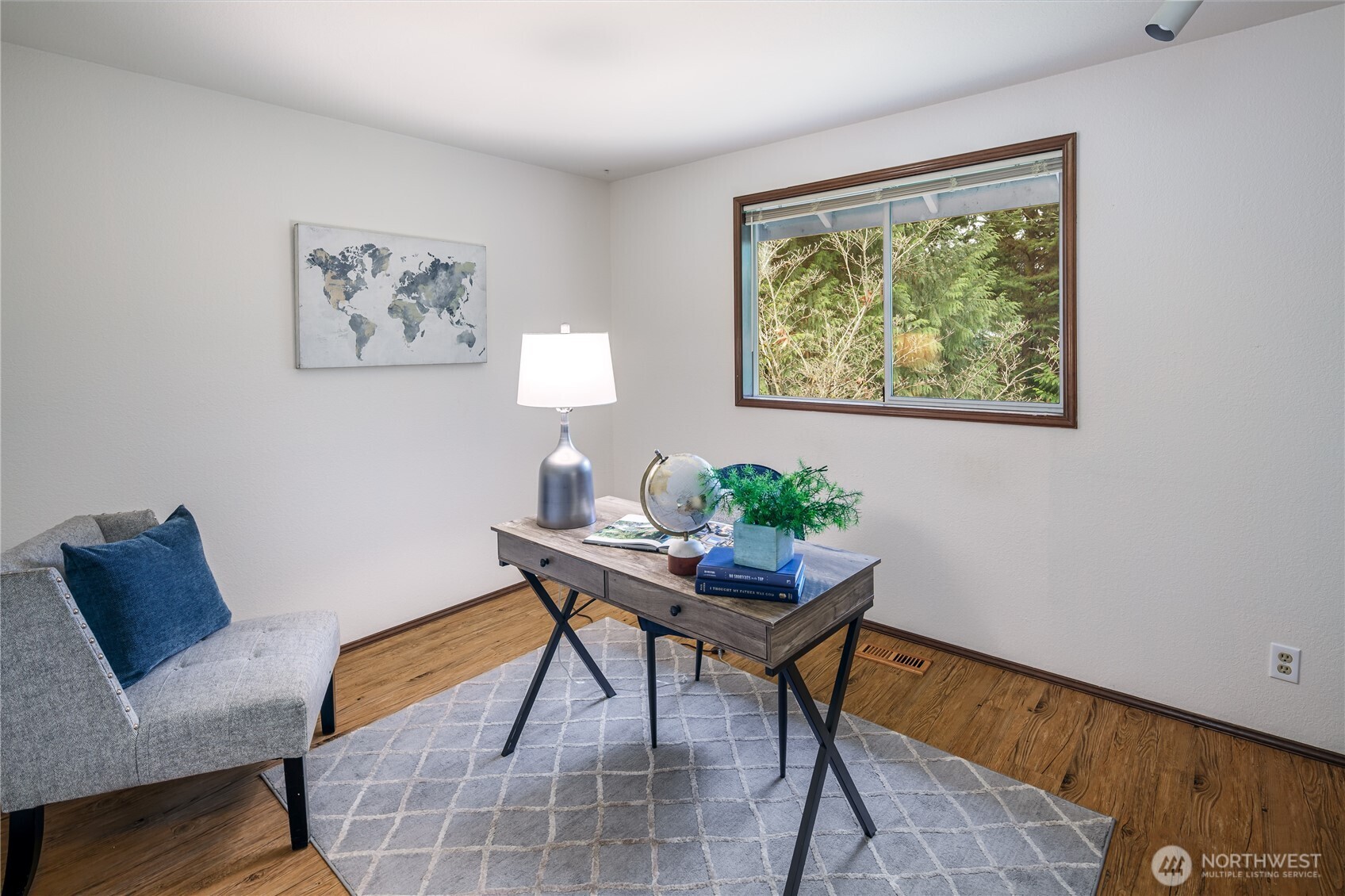 17215 NE 132nd Place , Redmond, WA 98052-2152