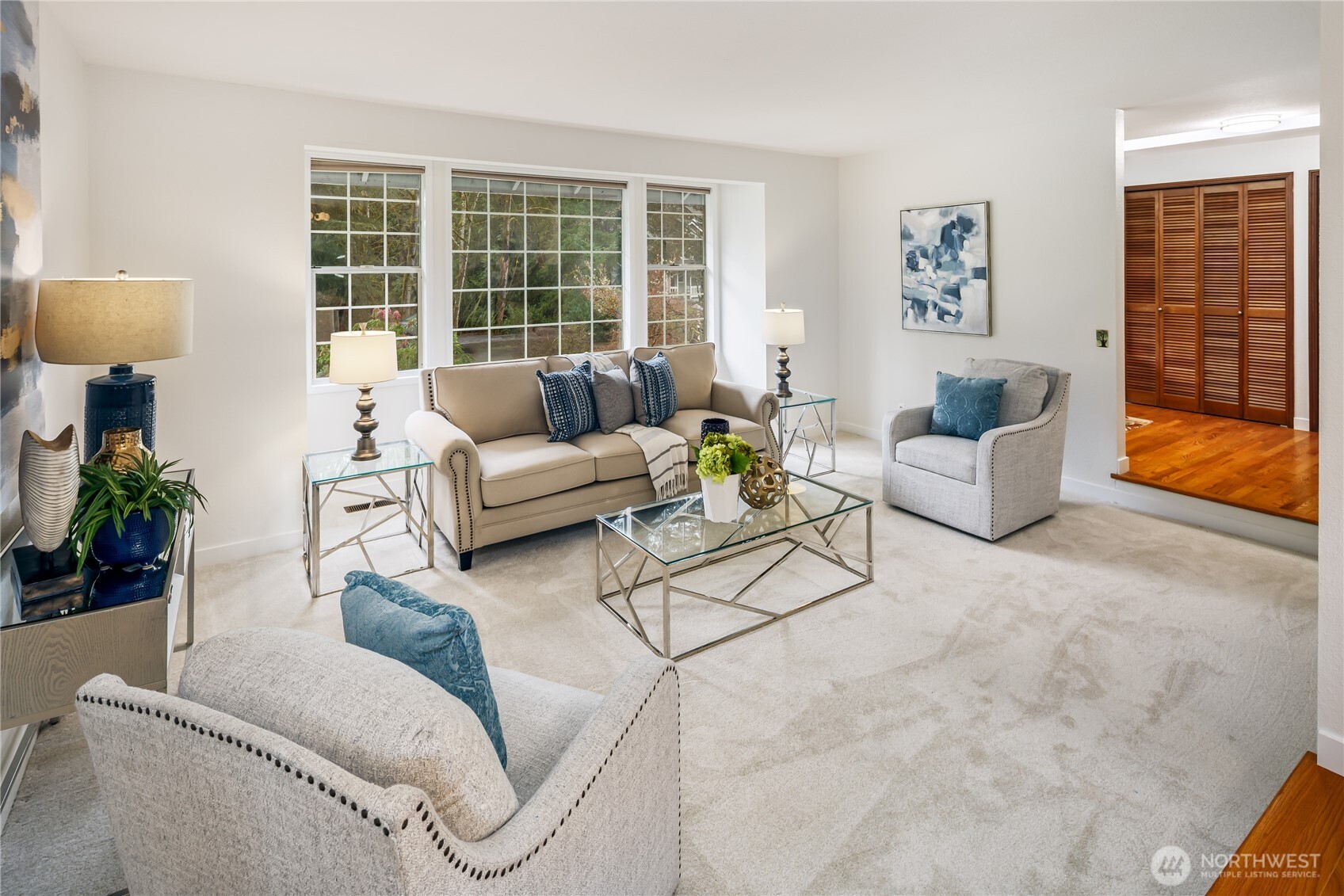 17215 NE 132nd Place , Redmond, WA 98052-2152