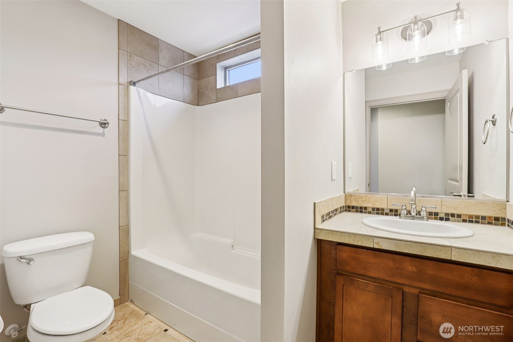 9208 NE 45th Place , Vancouver, WA 98665