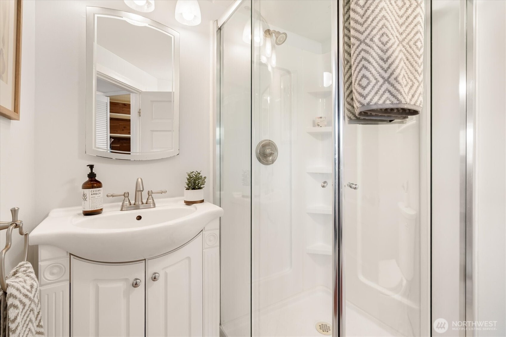 18029 Wallingford Avenue N, Shoreline, WA 98133