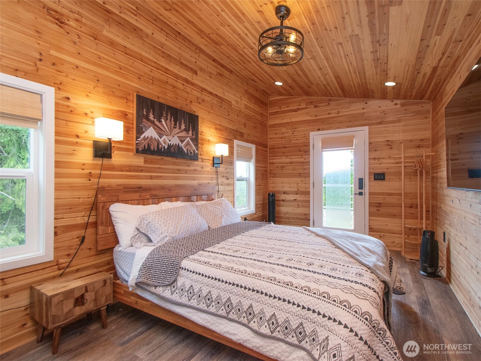 262 Break View Road , Port Angeles, WA 98363