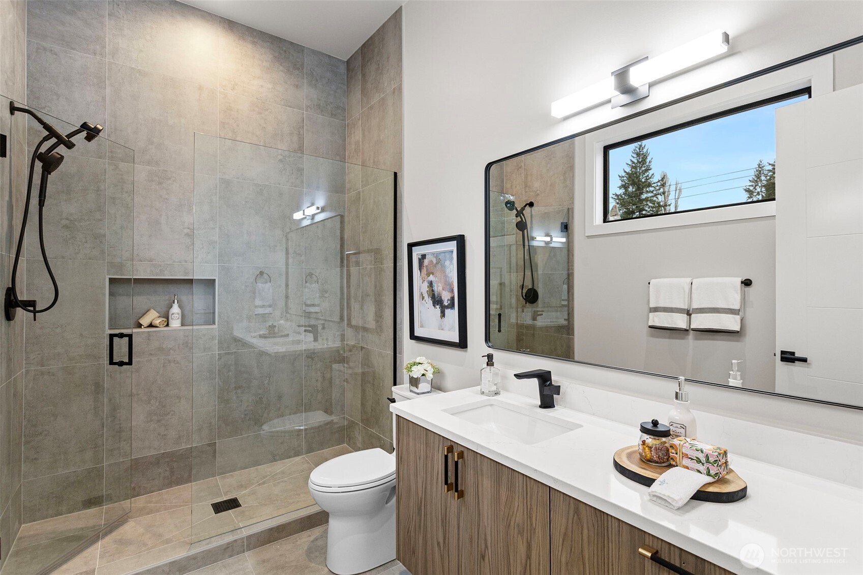 14 158th Place NE, Bellevue, WA 98008