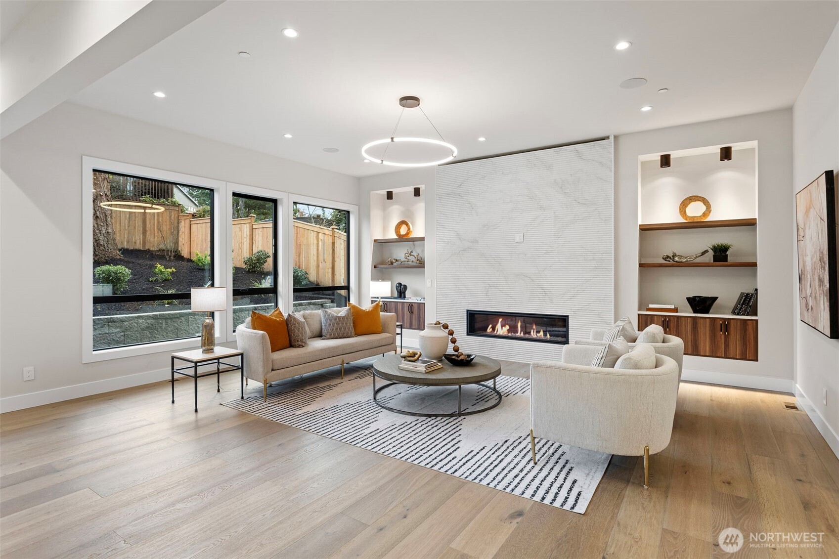 14 158th Place NE, Bellevue, WA 98008