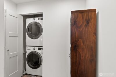 1422 E Cherry St , Seattle, WA 98122 - Photo 14