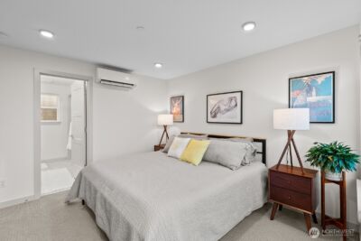 1422 E Cherry St , Seattle, WA 98122 - Photo 16