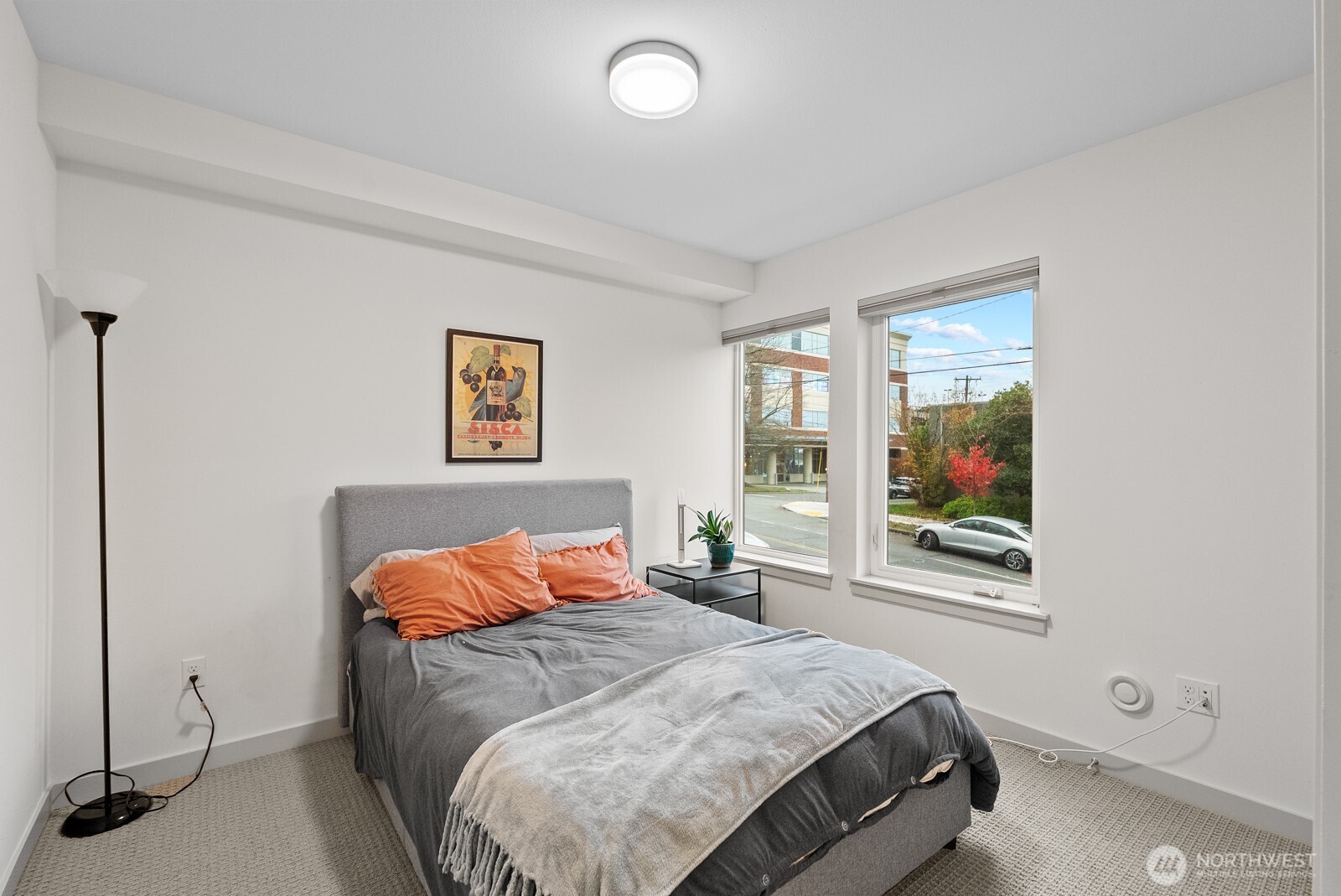 1422 E Cherry St , Seattle, WA 98122