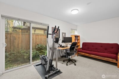 1422 E Cherry St , Seattle, WA 98122 - Photo 6