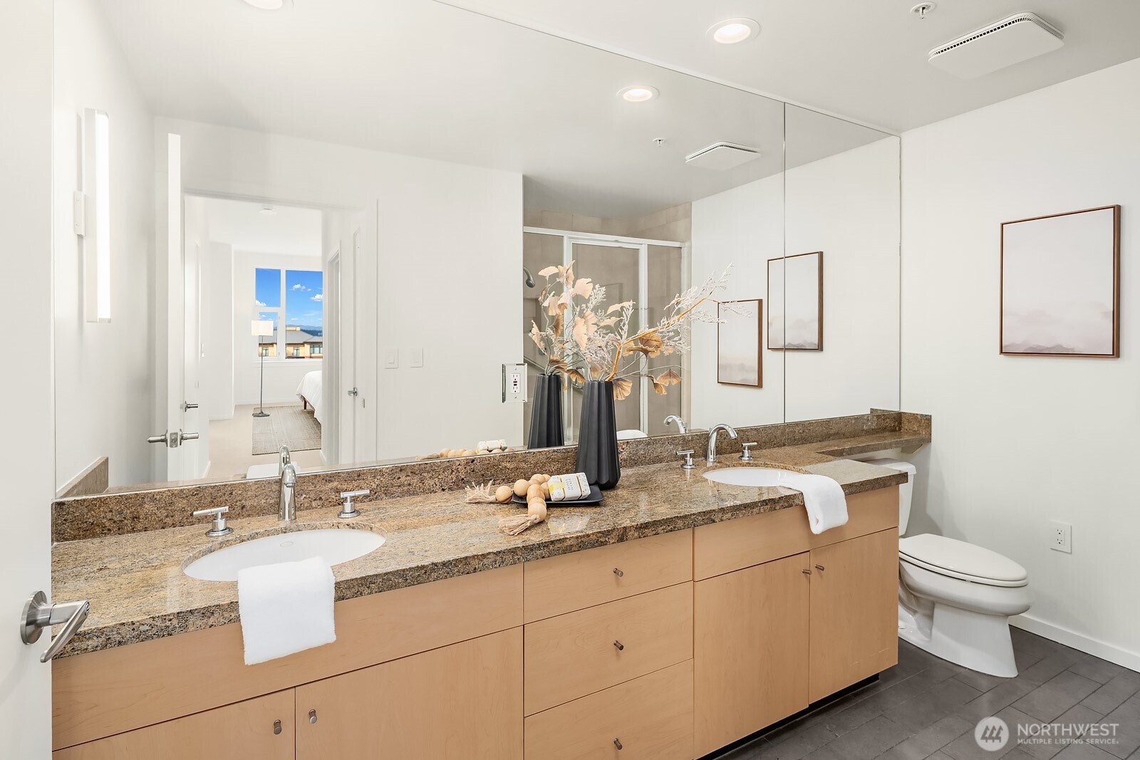 1100 106th Avenue NE #1002, Bellevue, WA 98004