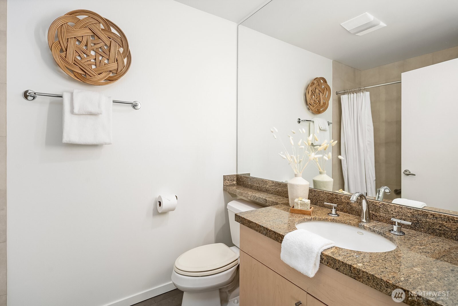 1100 106th Avenue NE #1002, Bellevue, WA 98004