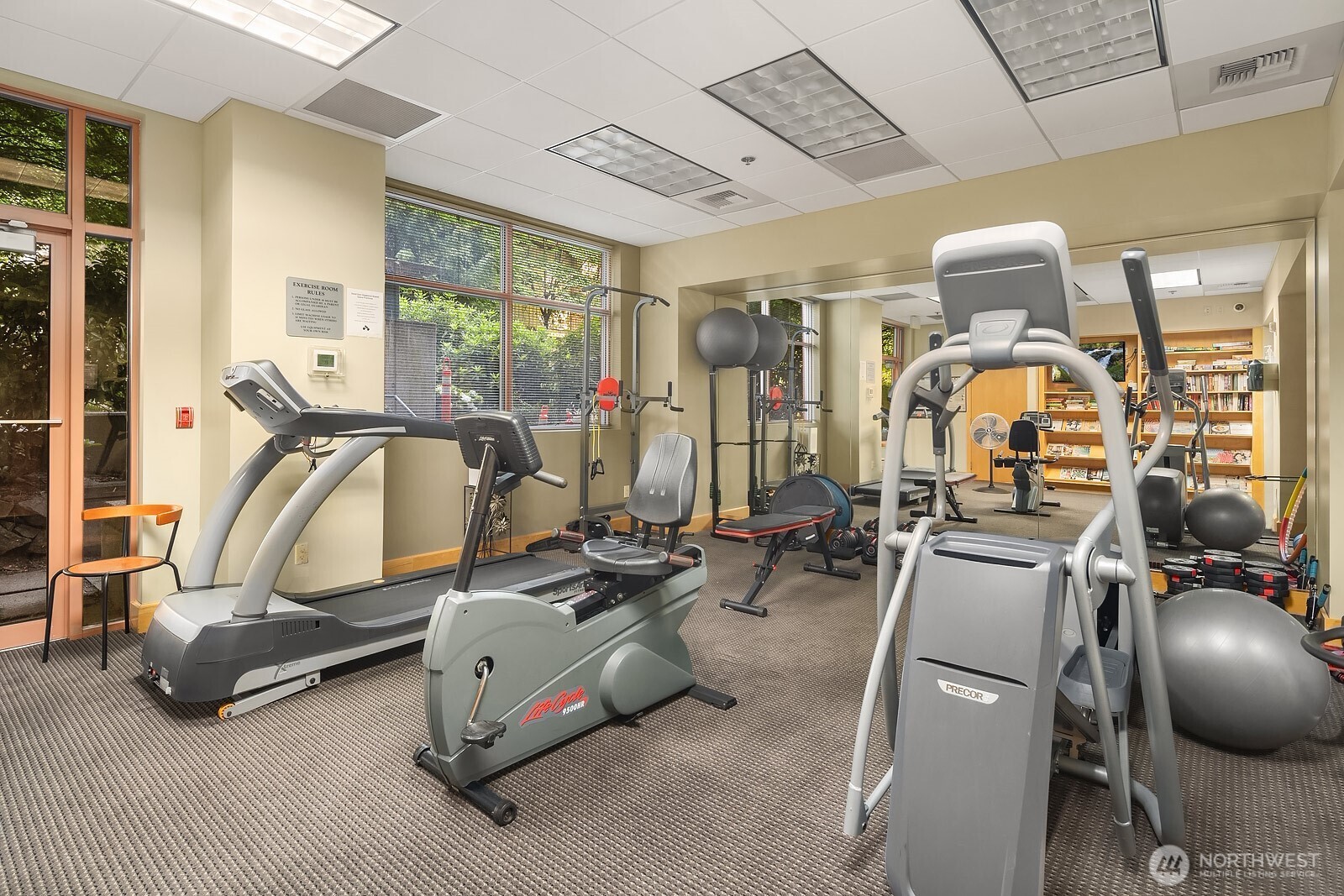 1100 106th Avenue NE #1002, Bellevue, WA 98004