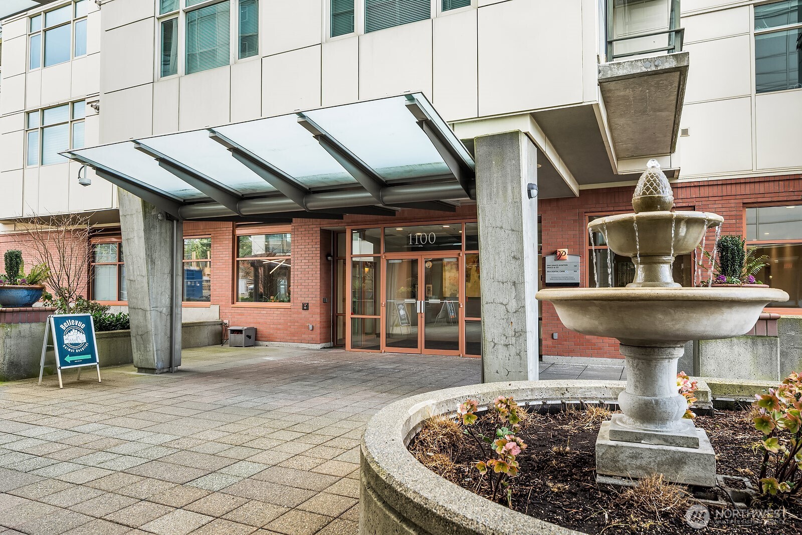 1100 106th Avenue NE #1002, Bellevue, WA 98004