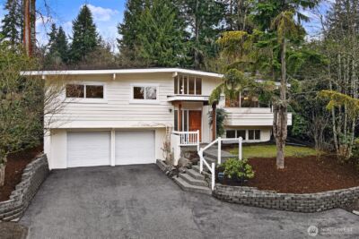 14627 SE Newport Way , Bellevue, WA 98006