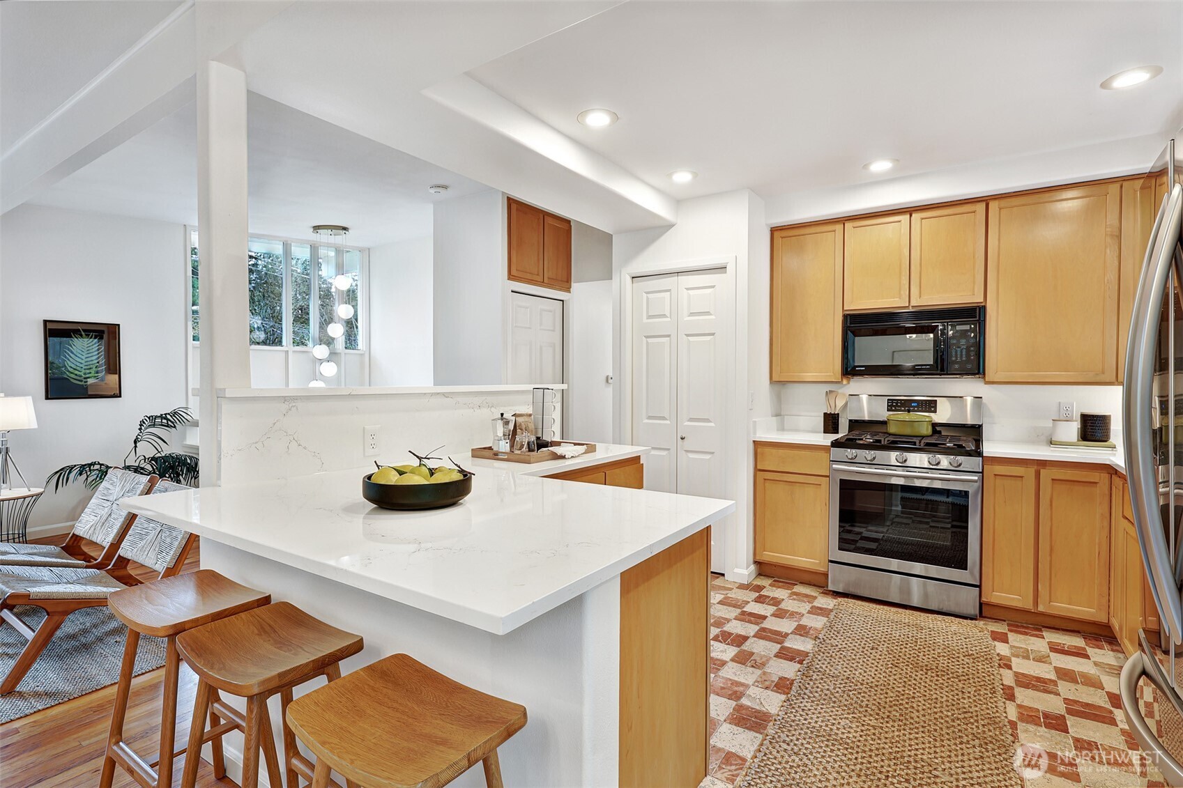 14627 SE Newport Way , Bellevue, WA 98006