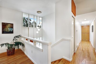 14627 SE Newport Way , Bellevue, WA 98006 - Photo 28