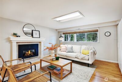 14627 SE Newport Way , Bellevue, WA 98006 - Photo 29