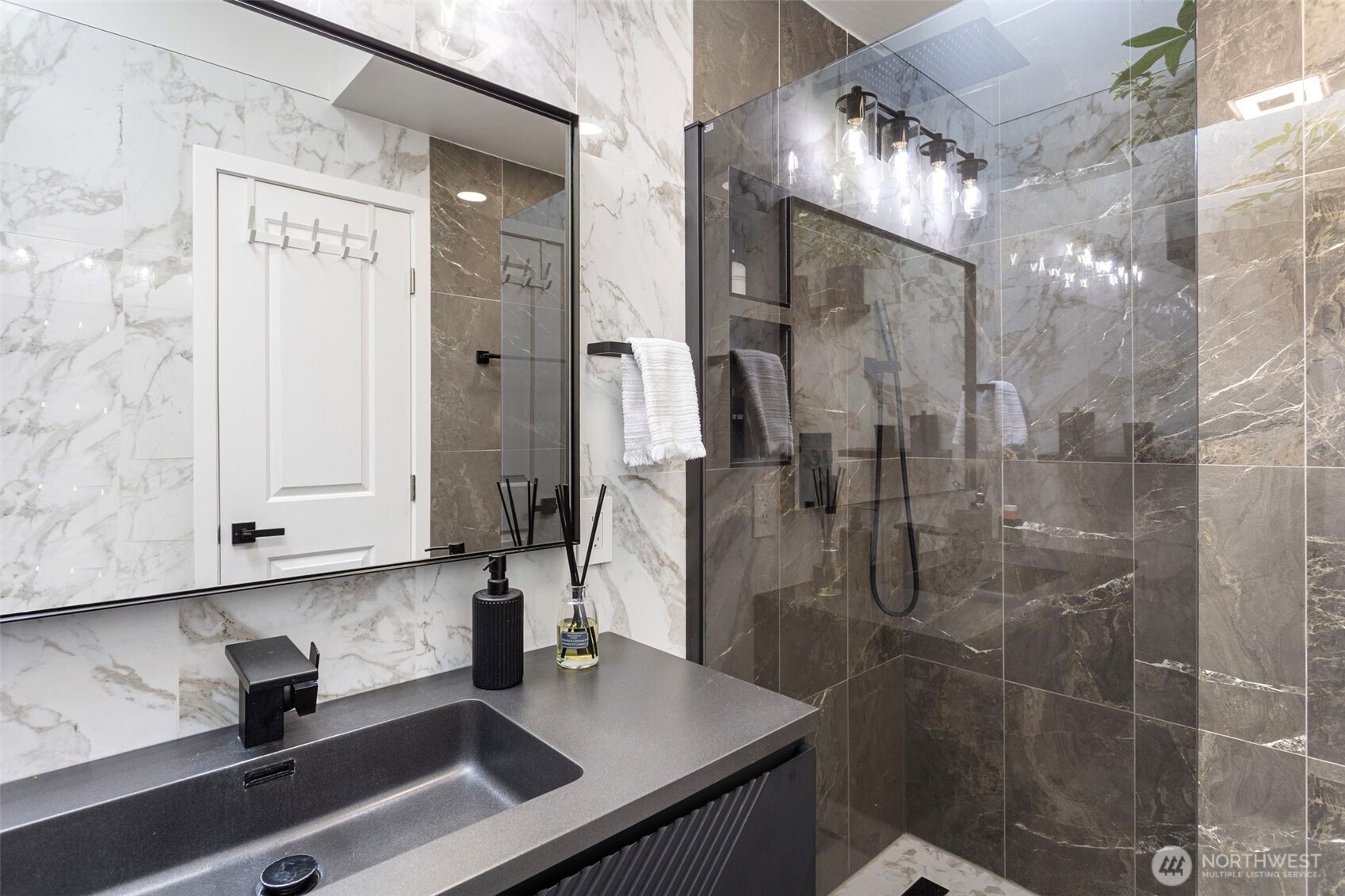 11810 SE 323rd Place , Auburn, WA 98092