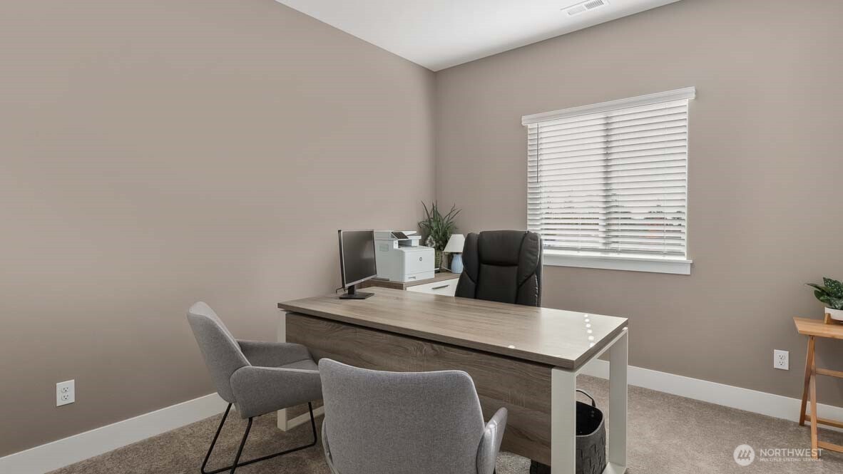 3823 194th Lane SE, Bothell, WA 98012