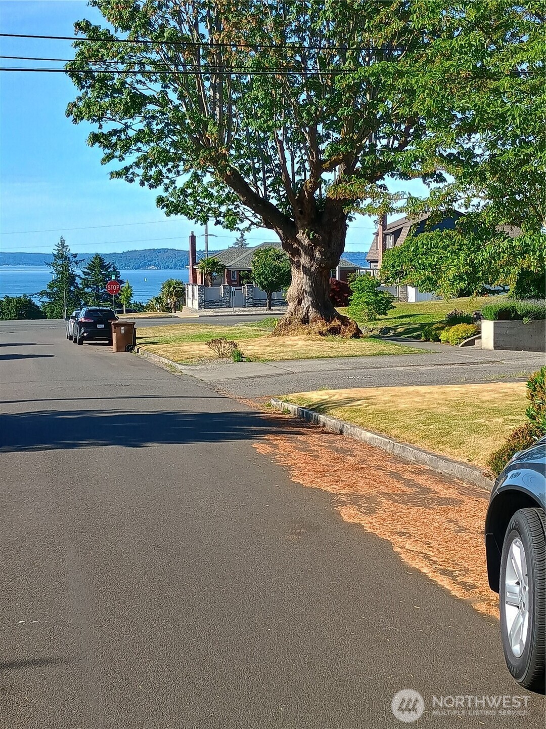 2908 N Lawrence Street , Tacoma, WA 98407