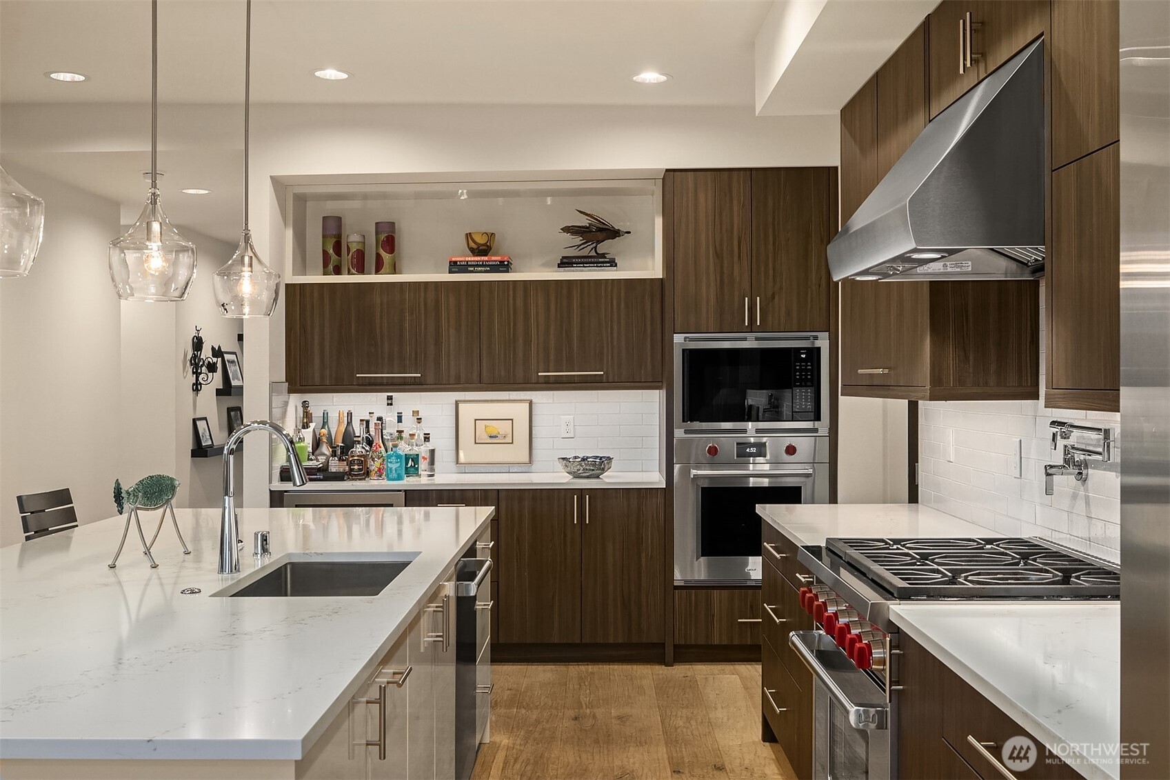 3743 W Commodore Way , Seattle, WA 98199