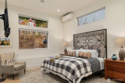 3743 W Commodore Way , Seattle, WA 98199 - Photo 18