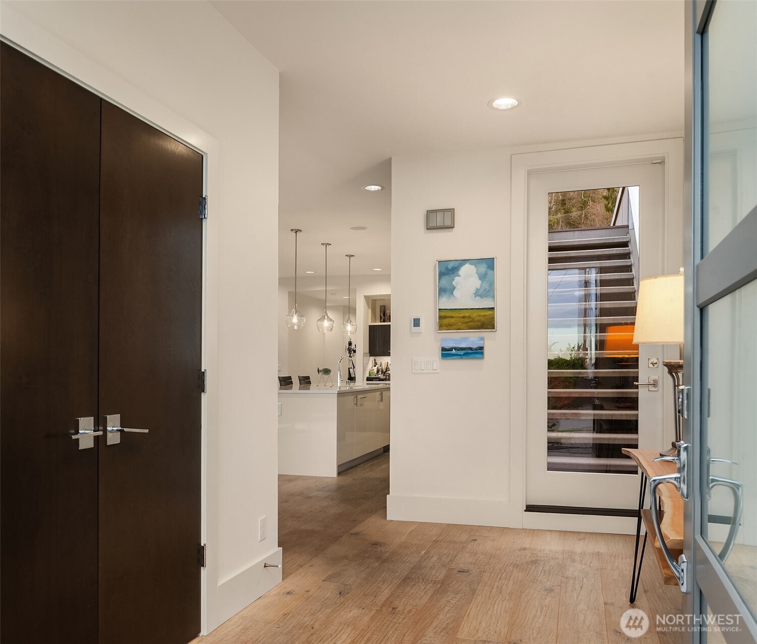 3743 W Commodore Way , Seattle, WA 98199